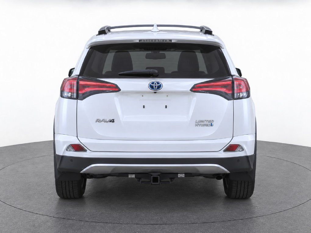 Used 2018 Toyota RAV4 Limited AWD/4WD image 10