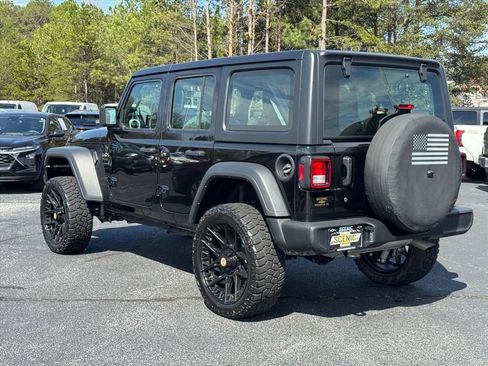 Used 2024 Jeep Wrangler Sport image 5