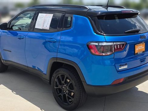 Certified 2023 Jeep Compass Latitude AWD/4WD image 4