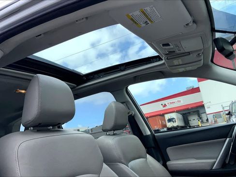 Used 2015 Subaru Forester 2.5i Touring w/ Popular Package #1 AWD/4WD image 30