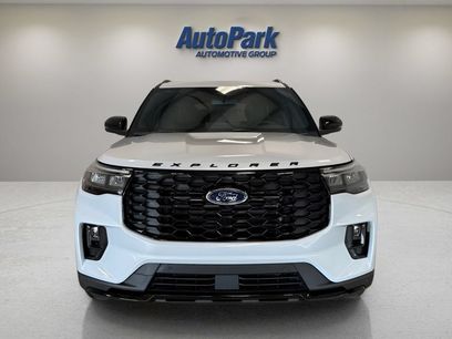 New 2026 Ford Explorer ST-Line w/ ST-Line Street Pack