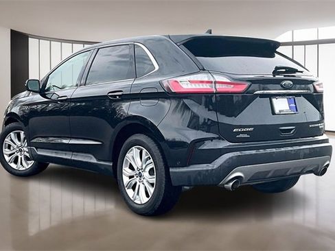 Used 2020 Ford Edge Titanium w/ Equipment Group 301A image 4