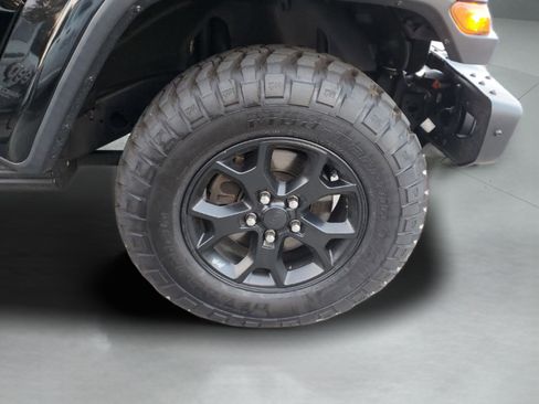 Certified 2019 Jeep Wrangler Unlimited Sahara w/ Quick Order Package 24M Moab image 33