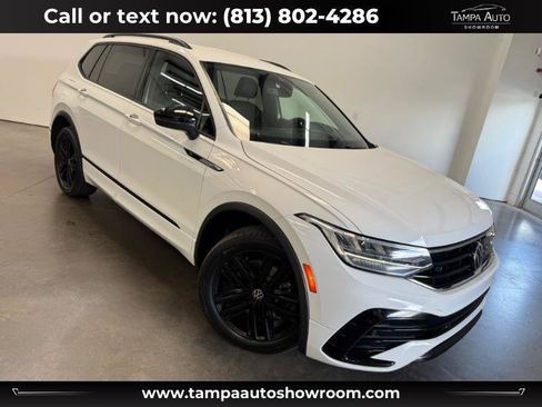 Used 2022 Volkswagen Tiguan SE R-Line FWD image 1
