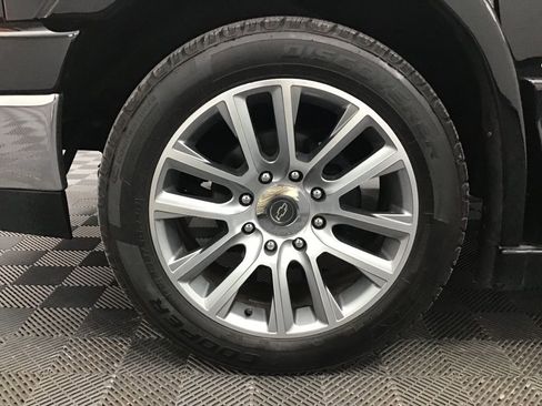 Used 2020 Chevrolet Express 2500 w/ Enhanced Convenience Package image 15