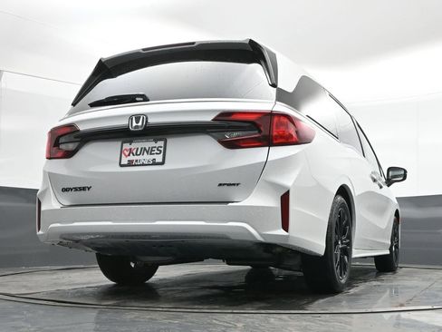 New 2026 Honda Odyssey Sport-L image 38