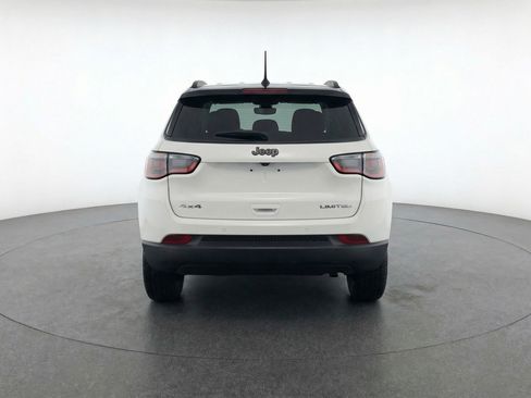 Used 2025 Jeep Compass Trailhawk AWD/4WD image 7