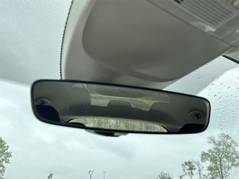 New 2026 Volkswagen Taos S image 21