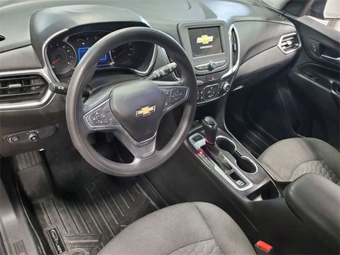 Used 2019 Chevrolet Equinox LT image 12