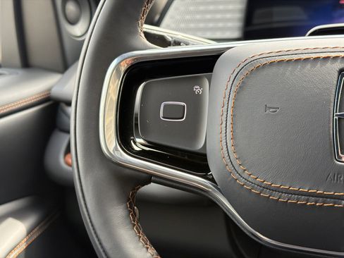 New 2026 Lincoln Navigator L Black Label image 25