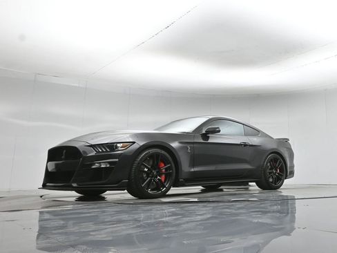 Used 2022 Ford Mustang Shelby GT500 w/ Technology Package image 45