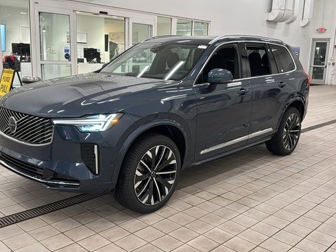 Used 2026 Volvo XC90 B5 Plus image 9