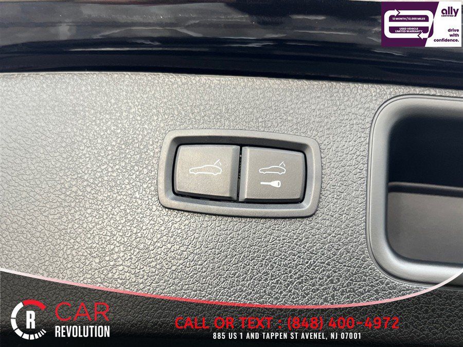 Used 2024 Porsche Macan GTS AWD/4WD image 45