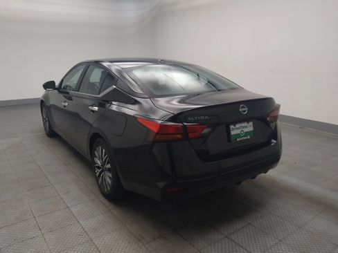 Used 2025 Nissan Altima 2.5 SV FWD image 5