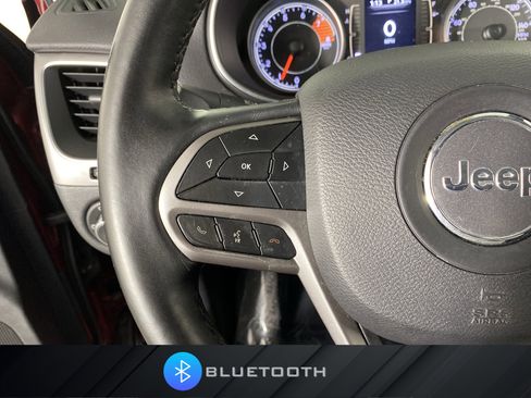 Used 2019 Jeep Cherokee Latitude w/ Cold Weather Group image 22