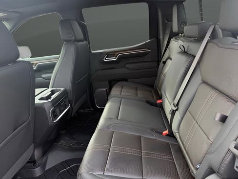 New 2026 Chevrolet Silverado 1500 High Country AWD/4WD image 11