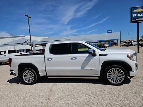 Used 2019 GMC Sierra 1500 Denali w/ Denali Ultimate Package AWD/4WD image 9