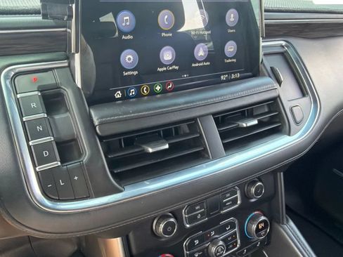 Used 2021 Chevrolet Suburban LT RWD image 5