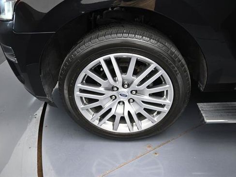 Certified 2024 Ford Expedition Limited RWD image 23