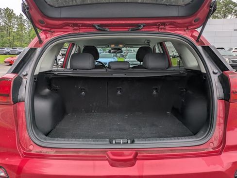 Used 2020 Kia Niro LXS FWD image 6