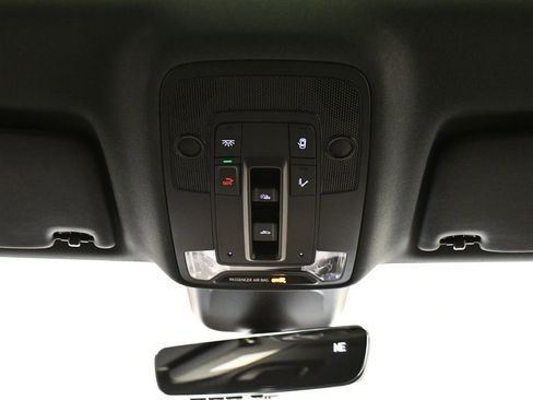 Used 2025 Audi Q3 2.0T Premium w/ Convenience Package image 17