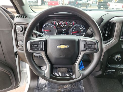 Used 2021 Chevrolet Silverado 2500 Custom w/ Custom Value Package image 19