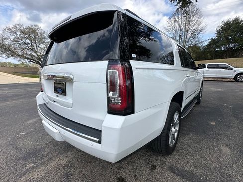 Used 2020 GMC Yukon XL Denali image 40