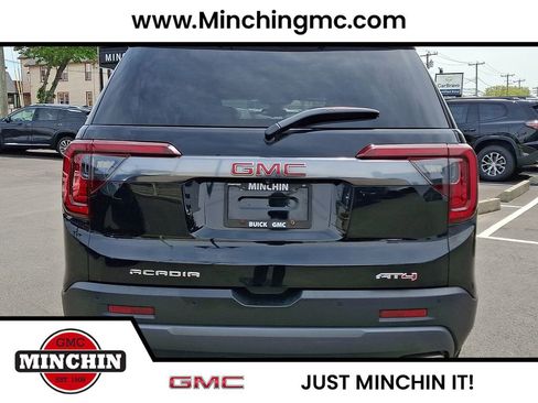 Used 2023 GMC Acadia AT4 w/ Technology Package AWD/4WD image 5