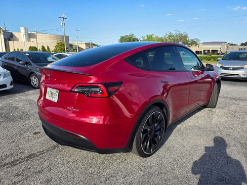 Used 2022 Tesla Model Y Performance image 5
