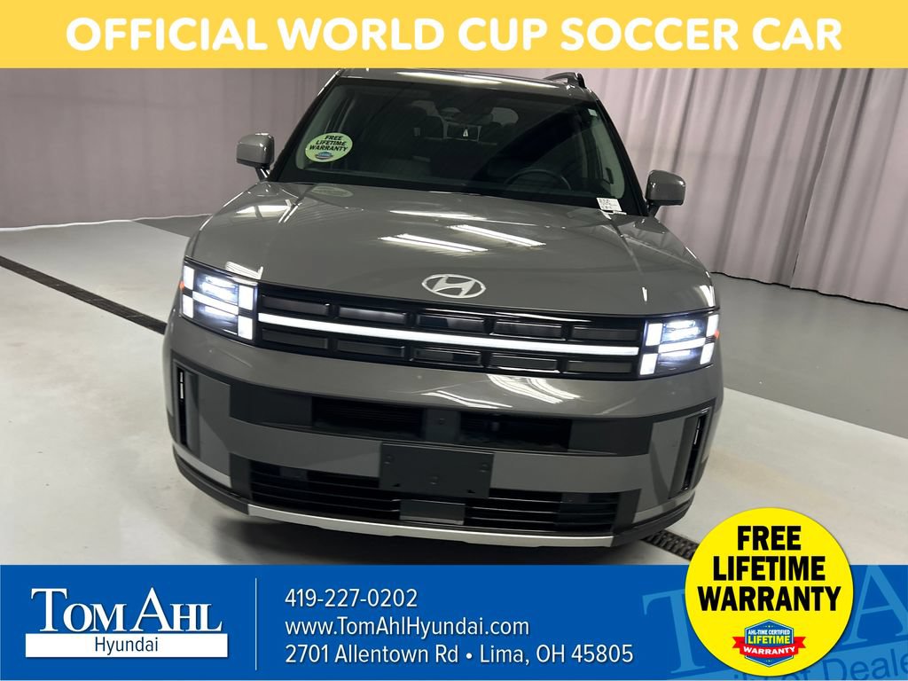 Used 2026 Hyundai Santa Fe Limited AWD/4WD image 2