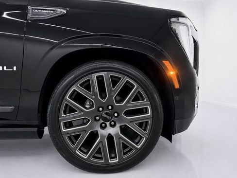 Used 2026 GMC Yukon XL Denali Ultimate AWD/4WD image 11