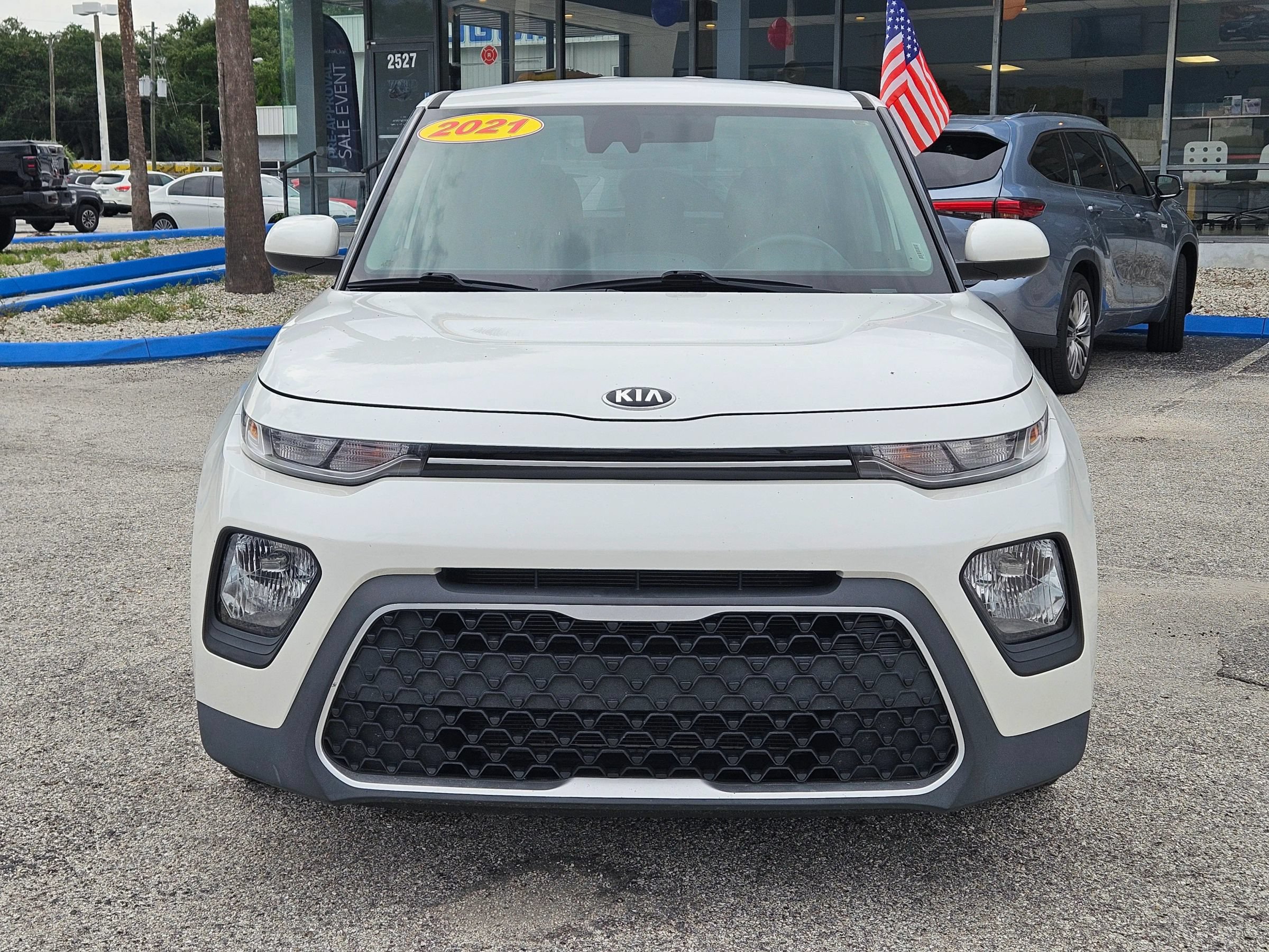 Used 2021 Kia Soul S FWD image 3
