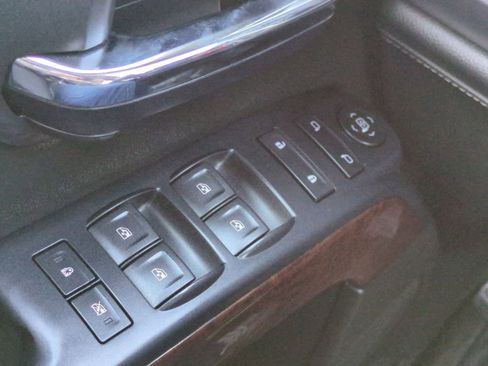 Used 2017 GMC Sierra 1500 SLE image 29