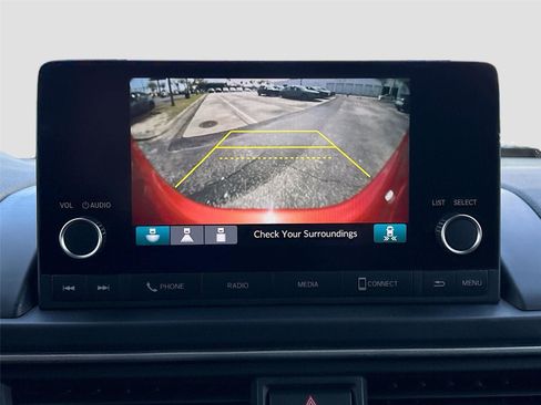 Certified 2025 Honda Pilot Sport image 15