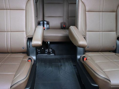 Used 2026 Chevrolet Tahoe High Country w/ Sun And Tow Package RWD image 28