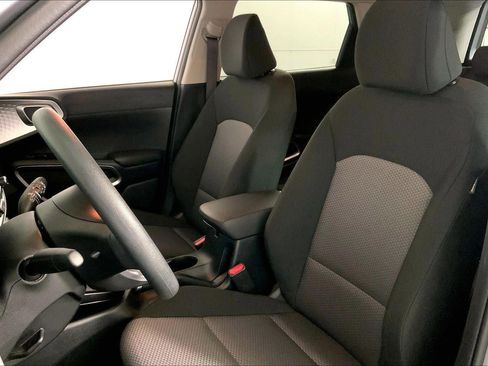 Used 2025 Kia Soul LX image 22