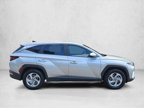 Used 2024 Hyundai Tucson SE FWD image 4