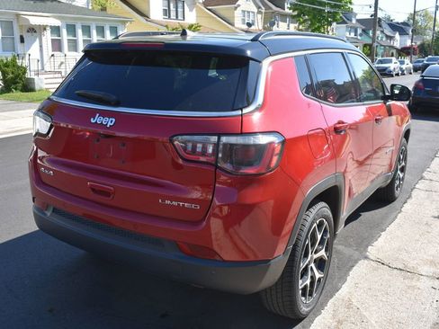 Used 2025 Jeep Compass Limited AWD/4WD image 6
