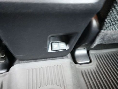 Used 2020 Toyota 4Runner SR5 image 21