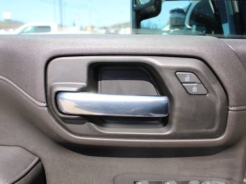 Used 2023 GMC Sierra 2500 SLE w/ SLE Value Package; AWD/4WD image 32