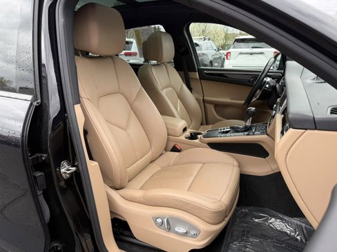 Used 2019 Porsche Macan S AWD/4WD image 27