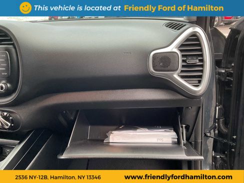 Used 2025 Kia Soul LX image 38