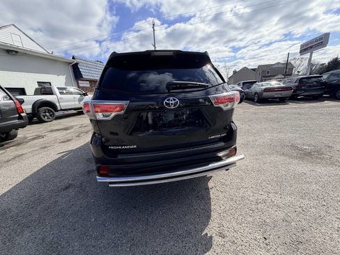 Used 2014 Toyota Highlander Limited image 30