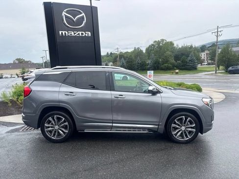 Used 2018 GMC Terrain Denali w/ LPO, 'HIT The Road' Package AWD/4WD image 9