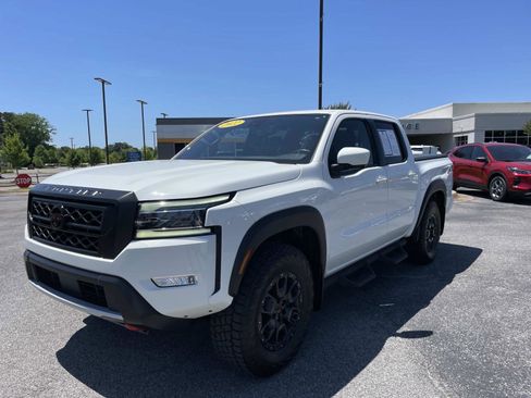 Used 2022 Nissan Frontier PRO-4X w/ Pro-4X Premium Package AWD/4WD image 9