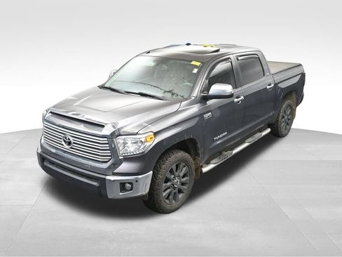 Used 2017 Toyota Tundra Limited w/ Limited Premium Package AWD/4WD image 17
