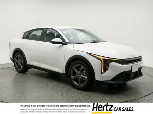 Used 2025 Kia K4 FWD image 1
