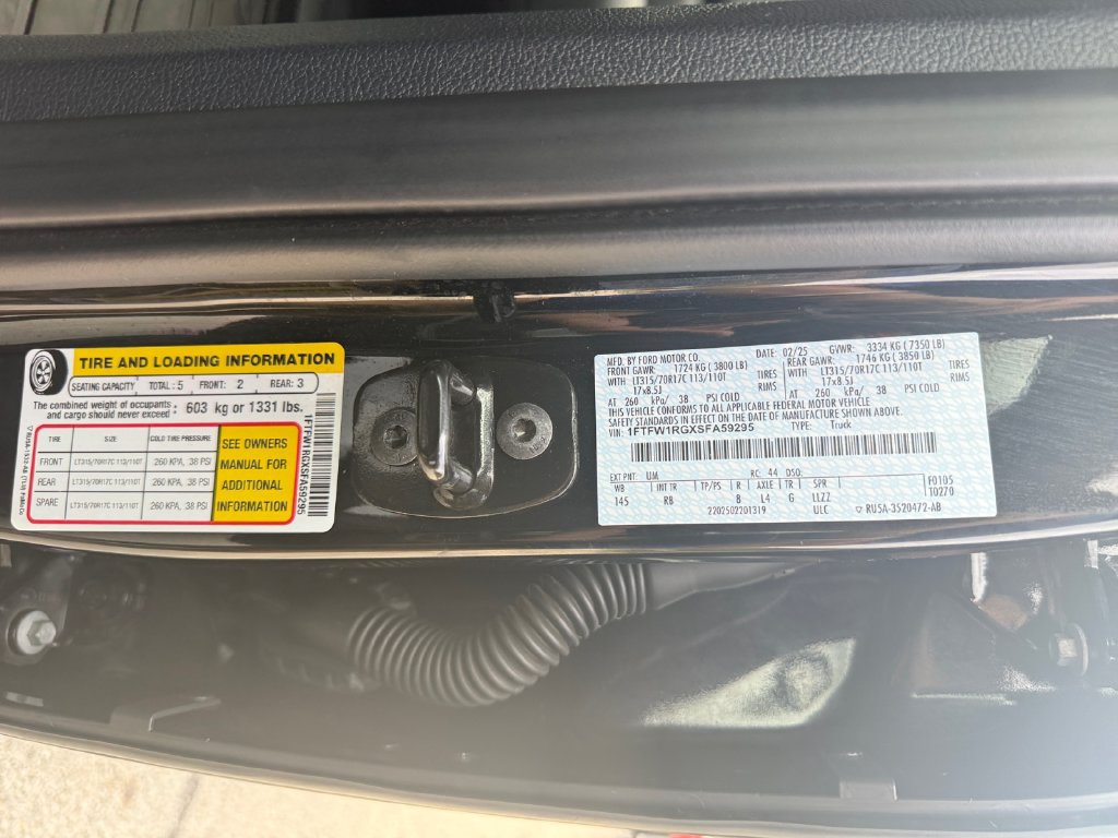 Used 2025 Ford F150 Raptor AWD/4WD image 31