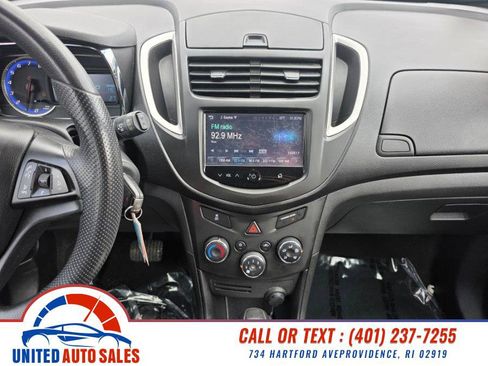 Used 2015 Chevrolet Trax LS image 15