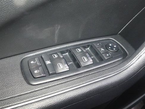 Used 2019 Maserati Levante AWD/4WD image 21